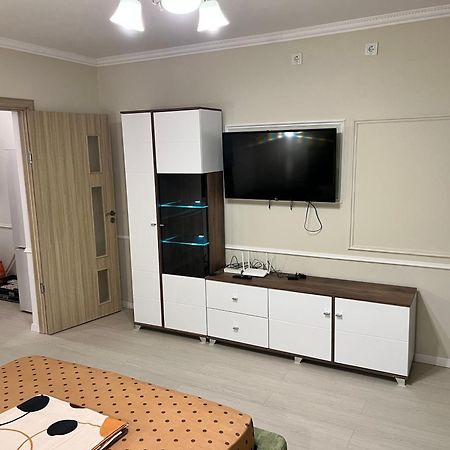 Apartament 1 Camera Браїла Екстер'єр фото